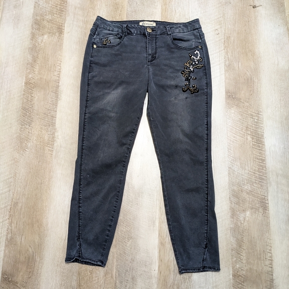 Democracy Gray Freedom Ankle Skimmer Jeans Bead Embroidered Size 8 - Picture 1 of 12